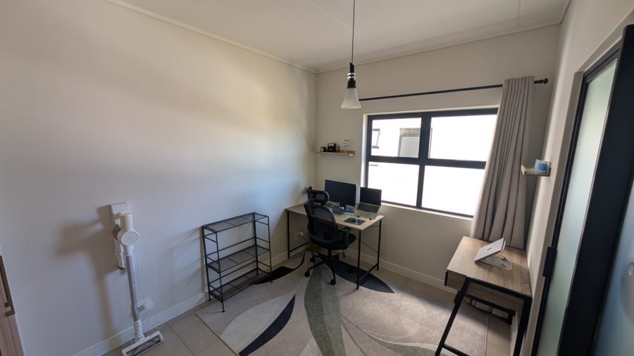 To Let 2 Bedroom Property for Rent in Sandown Western Cape